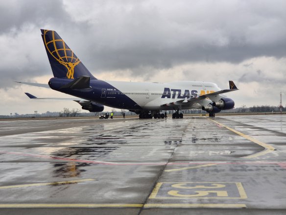 Boeing 747-400Y navštívil Bratislavu. Prečo sa lietadlo nazýva Jumbo?