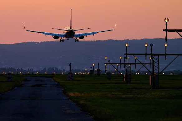 Letisko M. R. Štefánika vybavilo za apríl vyše 115 000 cestujúcich