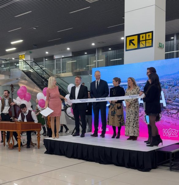 Dopravca Wizz Air dnes otvoril svoju základňu na letisku v Bratislave