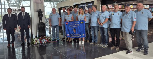 Piloti ultraľahkých lietadiel si uctili pamiatku M. R. Štefánika