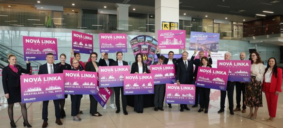Wizz Air oslavuje na letisku v Bratislave 10 rokov pridaním nových leteckých liniek