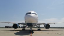 Letecké spoločnosti avizujú v januári 2022 obmedzenia letov pre variant koronavírusu omikron