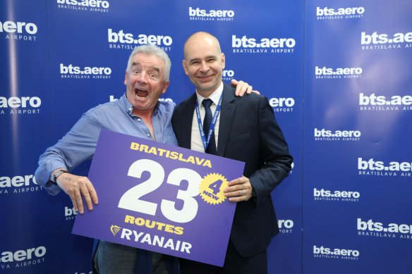 Ryanair pridáva 4. lietadlo na základňu v Bratislave a otvára novú linku do Turína