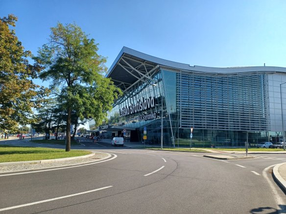 Letisko Bratislava sa umiestnilo v rebríčku top 10 najlepších letísk východnej Európy