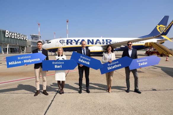 Bratislava Airport Celebrates 10 Years of Ryanair's Base with Five New Routes
